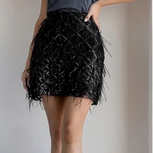 NWT Lulus Black Sequin Feather Mini Skirt - XL